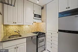 1801 Clydesdale Pl NW, Washington, DC 20009 - Photo 13