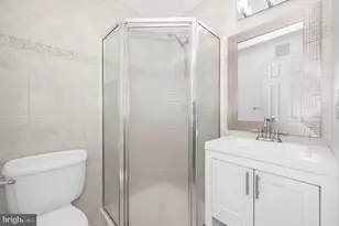 1321 NW Fairmont Street NW, Washington, DC 20009 - Photo 31