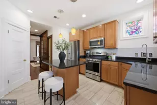 1302 A St SE, Washington, DC 20003 - Photo 25