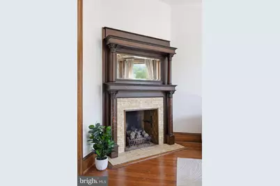 1302 A Street SE, Washington, DC 20003 - Photo 11