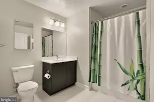 460 New York Ave NW, Washington, DC 20001 - Photo 17