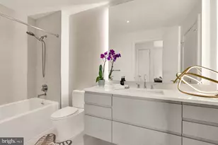 810 O St NW, Washington, DC 20001 - Photo 25