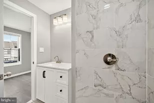 906 Blakney Ln SE, Washington, DC 20032 - Photo 43