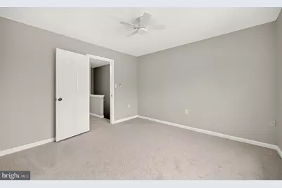 906 Blakney Lane SE, Washington, DC 20032 - Photo 35