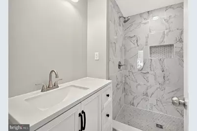 906 Blakney Lane SE, Washington, DC 20032 - Photo 11
