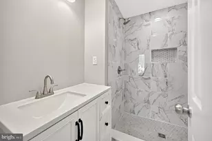 906 Blakney Ln SE, Washington, DC 20032 - Photo 11