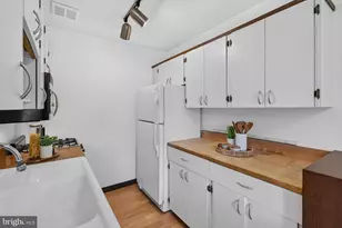 4114 Davis Pl NW, Washington, DC 20007 - Photo 11