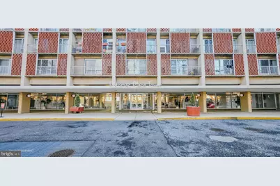 800 4th Street SW #S402, Washington, DC 20024 - Photo 3