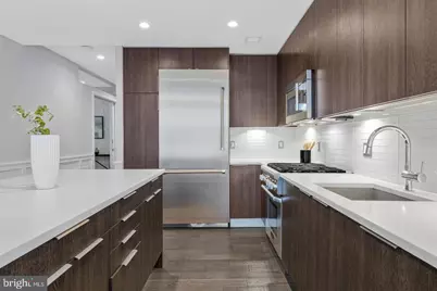 45 Sutton Square SW #605, Washington, DC 20024 - Photo 7