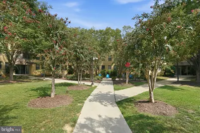 212 Oakwood Street SE #315, Washington, DC 20032 - Photo 17