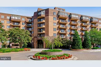 2111 Wisconsin Avenue NW #PH8, Washington, DC 20007 - Photo 1