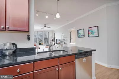 1391 Pennsylvania Avenue SE #331, Washington, DC 20003 - Photo 11