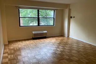 1801 Clydesdale Pl NW, Washington, DC 20009 - Photo 3