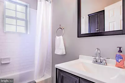 17 SE 17th Street SE, Washington, DC 20003 - Photo 11