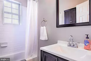 17 SE 17th Street SE, Washington, DC 20003 - Photo 11