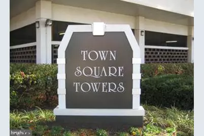 700 7th Street SW #207, Washington, DC 20024 - Photo 1