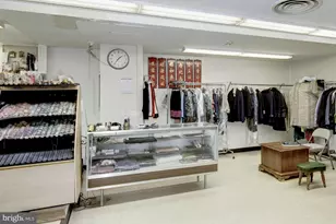 4201 Cathedral Ave NW, Washington, DC 20016 - Photo 27