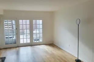 329 6th St SE, Washington, DC 20003 - Photo 3