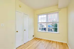 329 6th St SE, Washington, DC 20003 - Photo 7