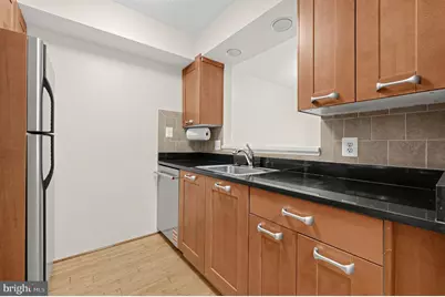 2111 Wisconsin Avenue NW #104, Washington, DC 20007 - Photo 9