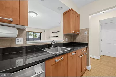 2111 Wisconsin Avenue NW #104, Washington, DC 20007 - Photo 13