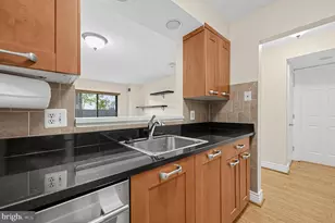 2111 Wisconsin Ave NW, Washington, DC 20007 - Photo 13