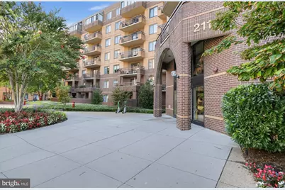 2111 Wisconsin Avenue NW #104, Washington, DC 20007 - Photo 41