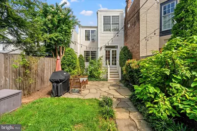 207 10th Street SE, Washington, DC 20003 - Photo 53