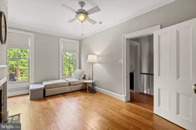 207 10th Street SE, Washington, DC 20003 - Photo 21
