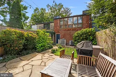 207 10th Street SE, Washington, DC 20003 - Photo 51