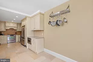 207 10th St SE, Washington, DC 20003 - Photo 15