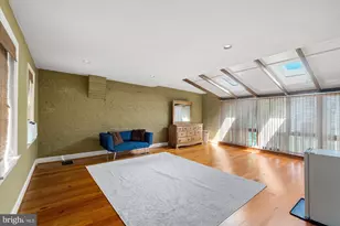 207 10th St SE, Washington, DC 20003 - Photo 43