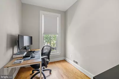 207 10th Street SE, Washington, DC 20003 - Photo 25