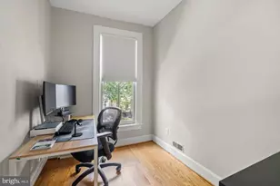 207 10th St SE, Washington, DC 20003 - Photo 25