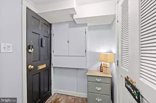 207 10th St SE, Washington, DC 20003 - Photo 39