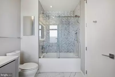 646 H Street NE #PH-1, Washington, DC 20002 - Photo 33