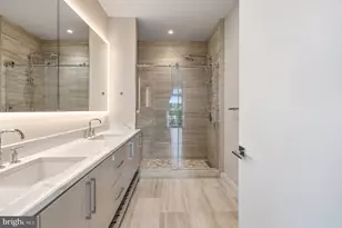 646 H St NE, Washington, DC 20002 - Photo 11