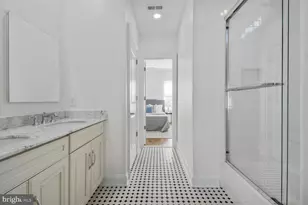 1935 Foxview Circle NW, Washington, DC 20007 - Photo 25