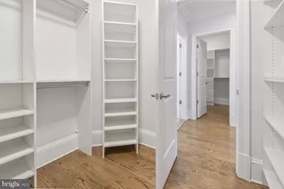 1935 Foxview Circle NW, Washington, DC 20007 - Photo 17