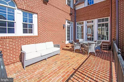 1935 Foxview Circle NW, Washington, DC 20007 - Photo 37
