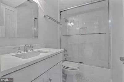 1935 Foxview Circle NW, Washington, DC 20007 - Photo 35
