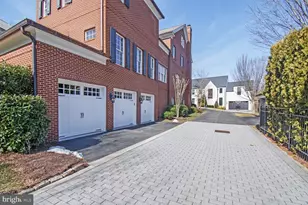 1935 Foxview Circle NW, Washington, DC 20007 - Photo 39