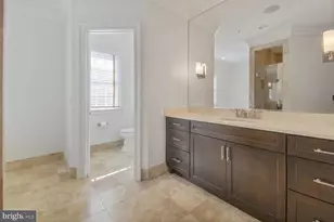 1935 Foxview Circle NW, Washington, DC 20007 - Photo 19