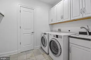 1935 Foxview Circle NW, Washington, DC 20007 - Photo 27