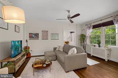 2737 Devonshire Place NW #322, Washington, DC 20008 - Photo 3