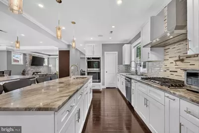 3717 30th Place NE, Washington, DC 20018 - Photo 7