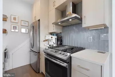 653 Irving Street NW #7, Washington, DC 20010 - Photo 9