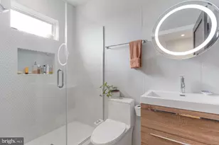 653 Irving St NW, Washington, DC 20010 - Photo 19