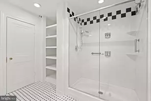 4000 Cathedral Ave NW, Washington, DC 20016 - Photo 17