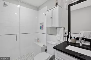 213 5th St SE, Washington, DC 20003 - Photo 15